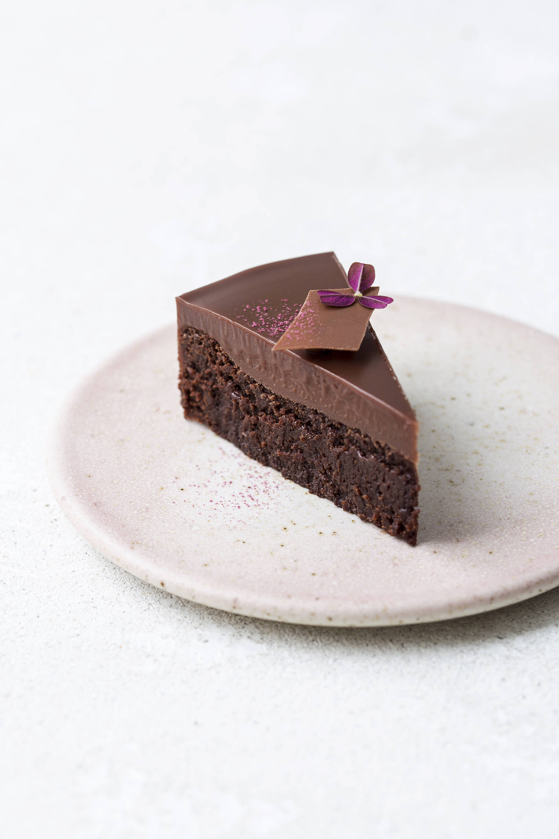 Easy flourless chocolate cake
