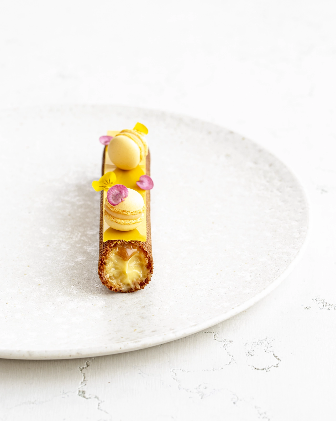 Passion fruit éclair